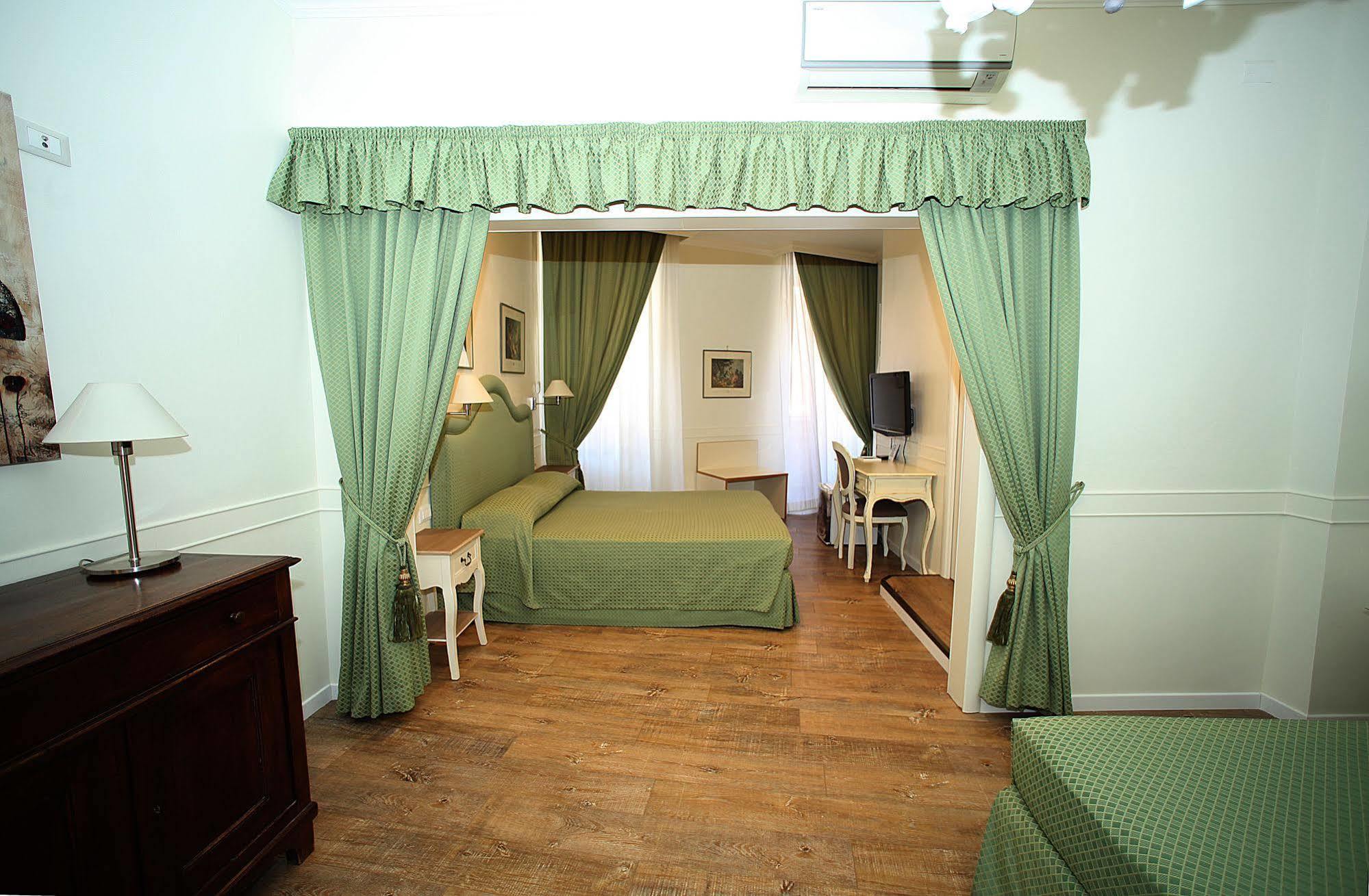 Hotel Residenza Ponte Sant'Angelo Řím Exteriér fotografie